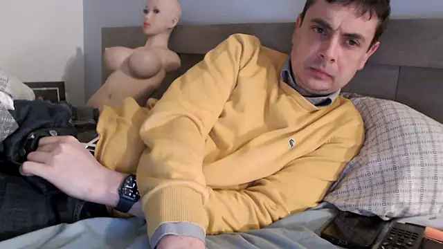 Snapshot of freddy0222222 chatting on January 27, 5:15 pm freddy0222222 online show from January 27, 5:15 pm