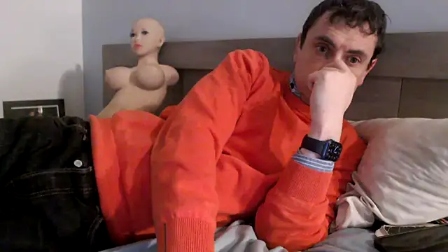 Snapshot of freddy0222222 chatting on February 21, 5:20 pm freddy0222222 online show from February 21, 5:20 pm