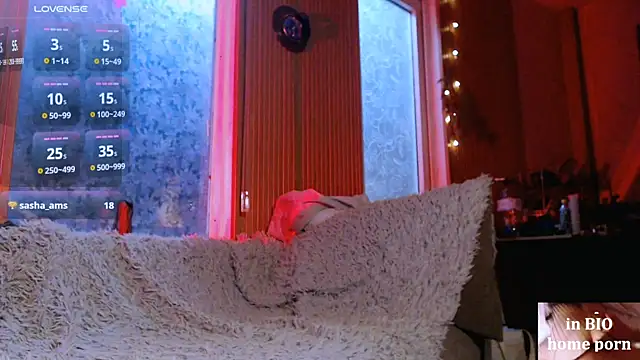 Cassie Wild online show from October 27, 1:26 pm