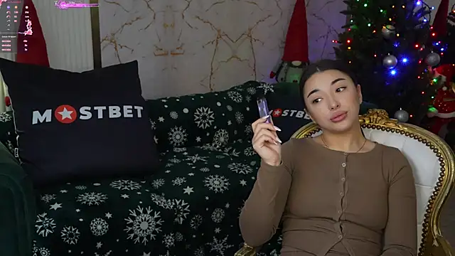 Snapshot of Jasmine_Flow chatting on December 20, 11:32 am Jasmine Flow online show from December 20, 11:32 am