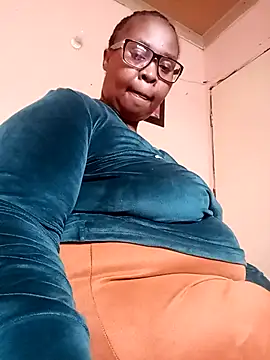 ZOQULUx online show from March 22, 9:23 am