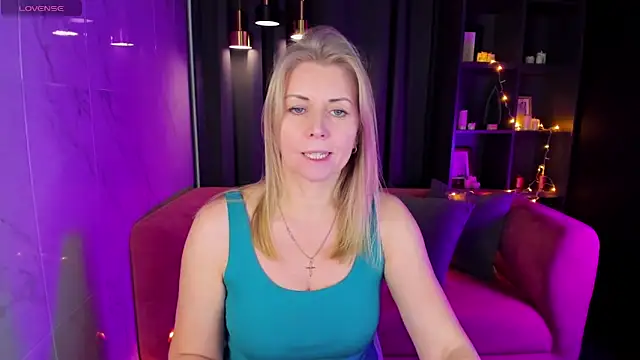 Annie Light online show from December 27, 12:12 pm