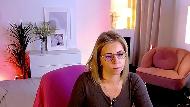 Annie Light online show from September 30, 5:56 am