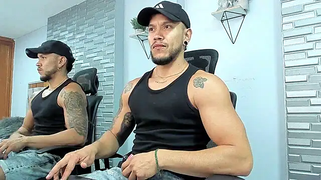 ARON TAYLER01 online show from January 21, 4:48 pm