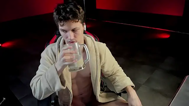 dirty-boss online show from March 20, 6:31 pm