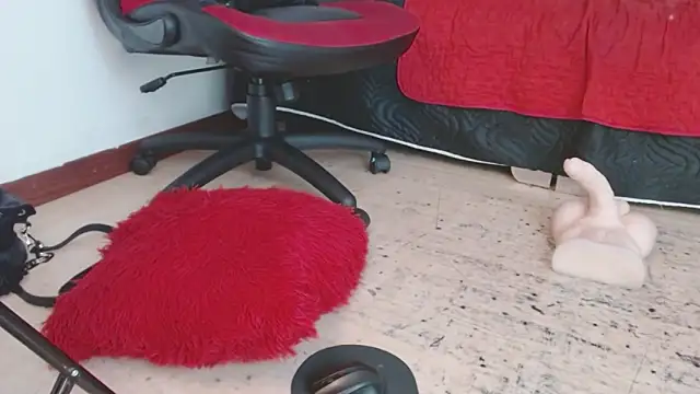 misslombana online show from February 22, 4:51 am