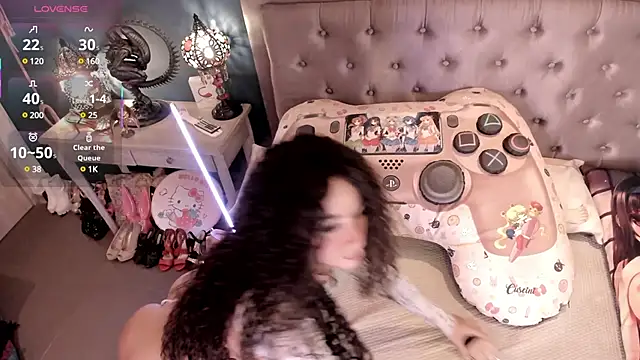 Snapshot of Orianna_reed_ chatting on February 13, 11:28 am Orianna reed online show from February 13, 11:28 am