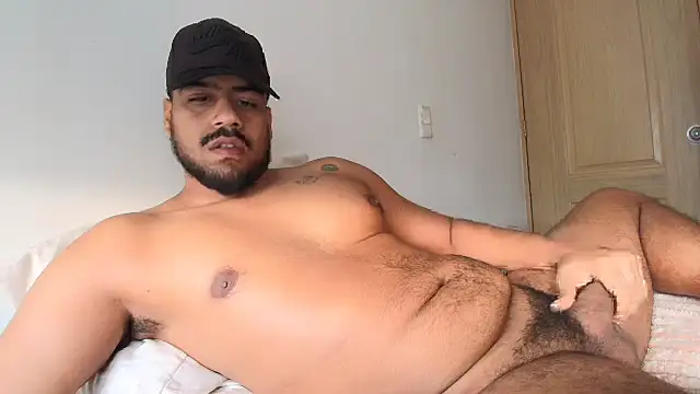 Snapshot of bigpleasure_ chatting on October 9, 12:47 pm bigpleasure online show from October 9, 12:47 pm