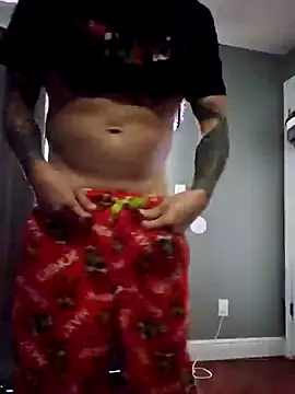 Snapshot of MrBiggBallz chatting on December 26, 4:04 pm MrBiggBallz online show from December 26, 4:04 pm