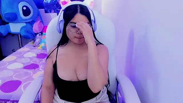 esmeralda112 online show from March 6, 3:57 am