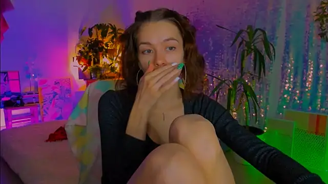 poli   online show from February 9, 3:38 pm