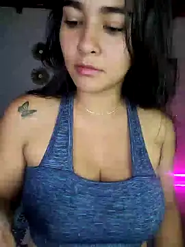 Snapshot of alison_villalobo chatting on December 13, 1:48 am alison villalobo online show from December 13, 1:48 am