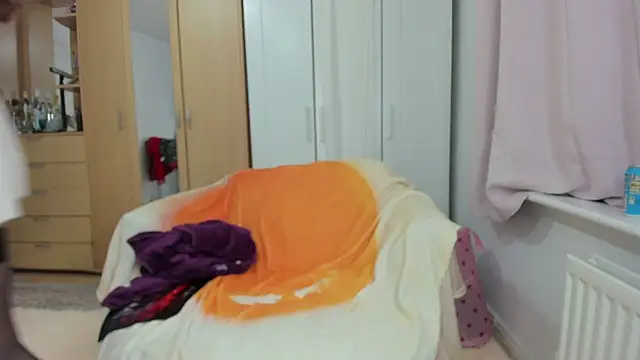 Snapshot of Rolla_Coaster chatting on February 2, 4:59 am Rolla Coaster online show from February 2, 4:59 am