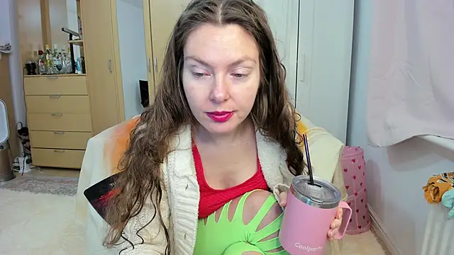 Snapshot of Rolla_Coaster chatting on February 5, 10:33 pm Rolla Coaster online show from February 5, 10:33 pm