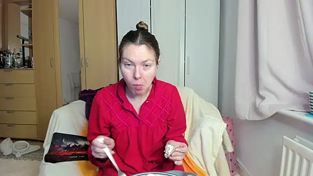 Snapshot of Rolla_Coaster chatting on February 20, 1:25 am Rolla Coaster online show from February 20, 1:25 am