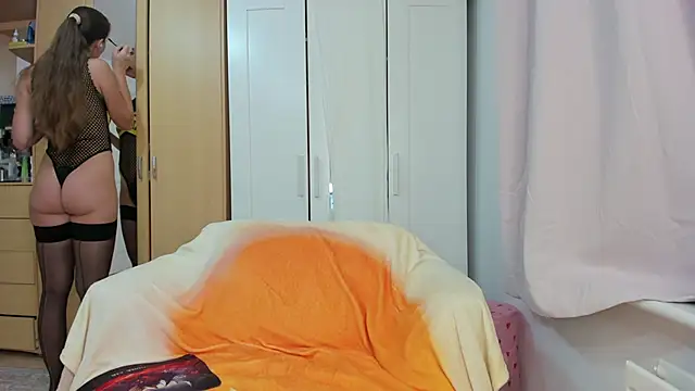 Snapshot of Rolla_Coaster chatting on October 4, 1:03 am Rolla Coaster online show from October 4, 1:03 am