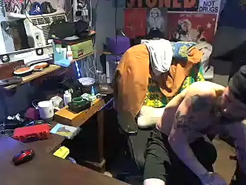 CloudDadddyyy420 online show from February 2, 11:21 pm