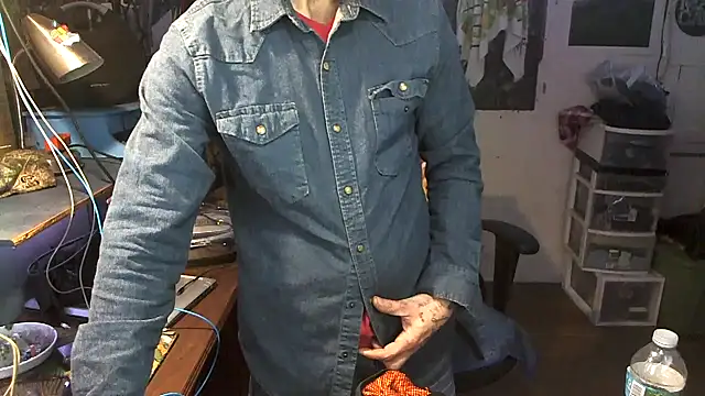 CloudDadddyyy420 online show from November 17, 7:36 am