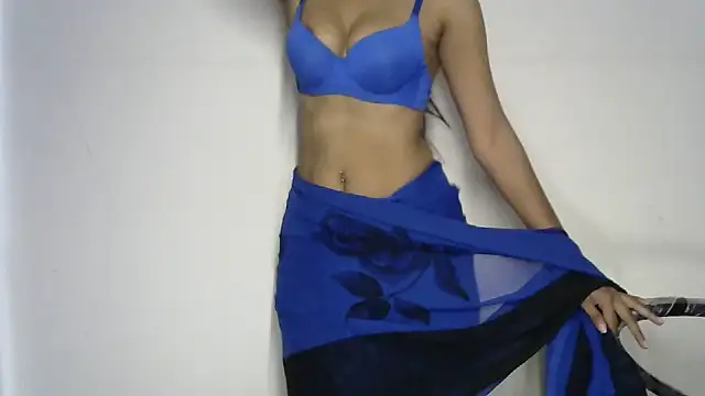 Snapshot of sara_shrma chatting on December 7, 3:14 am sara shrma online show from December 7, 3:14 am