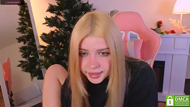 Snapshot of Grace_and__Jacob chatting on December 13, 6:49 pm Grace and Jacob online show from December 13, 6:49 pm