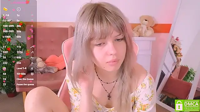 Snapshot of Grace_and__Jacob chatting on November 23, 7:41 am Grace and Jacob online show from November 23, 7:41 am