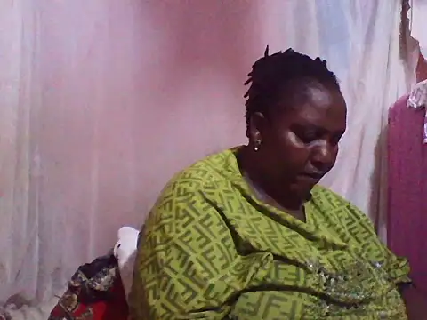Snapshot of big_clits chatting on October 11, 3:06 am big clits online show from October 11, 3:06 am