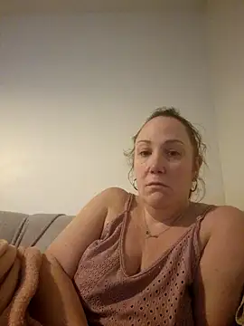 Snapshot of Wisie_Cutie chatting on January 8, 10:58 pm Wisie Cutie online show from January 8, 10:58 pm