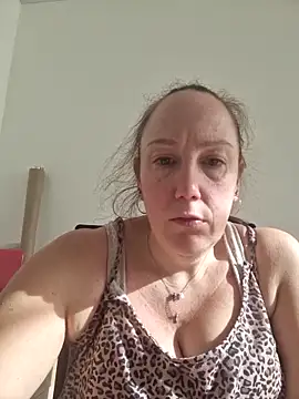 Wisie Cutie online show from February 4, 1:28 pm