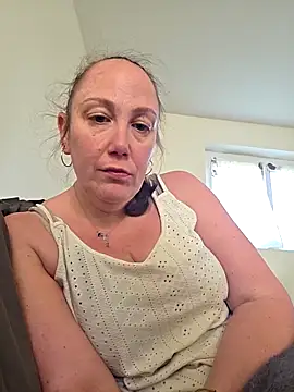 Wisie Cutie online show from March 4, 4:35 pm