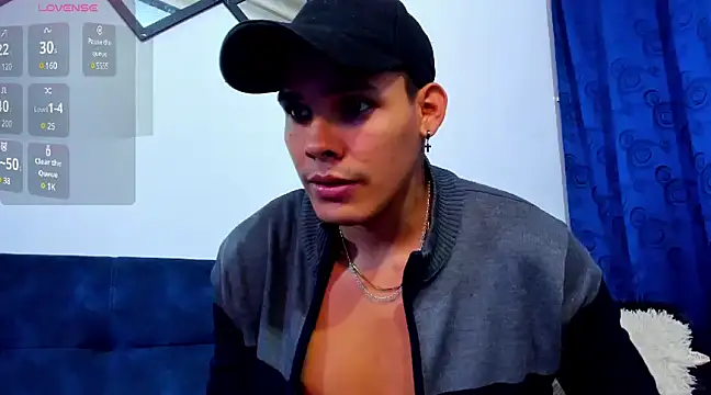 Snapshot of rick03_leto chatting on March 7, 10:13 am rick03 leto online show from March 7, 10:13 am