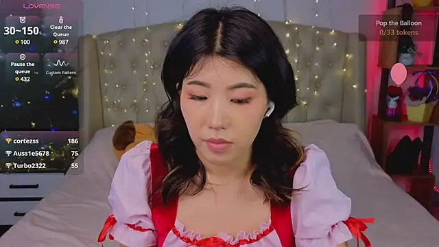 Wendy  Hills online show from December 31, 10:48 am