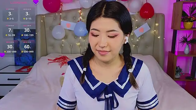 Wendy  Hills online show from February 12, 6:51 pm