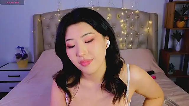 Wendy  Hills online show from March 16, 5:17 pm