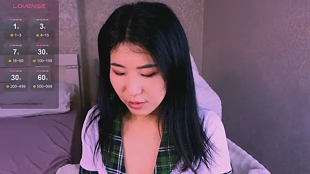 Wendy  Hills online show from October 9, 4:43 am