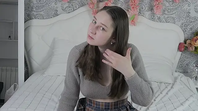 MollyBrams online show from April 7, 4:24 am