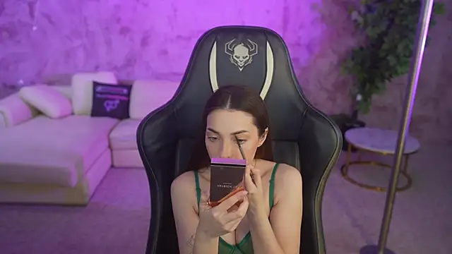 Kate054 online show from December 16, 8:19 am