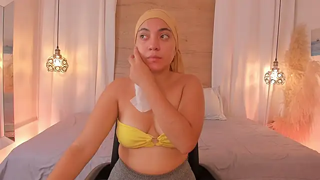 Sooffii 1 online show from December 19, 7:10 pm