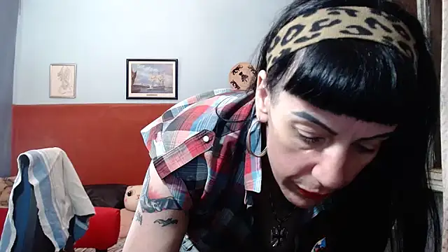 Snapshot of Gretella chatting on October 16, 3:18 am Gretella online show from October 16, 3:18 am