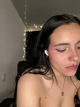 salome polaniiee online show from February 19, 5:05 am