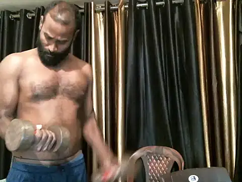 Snapshot of indian2 chatting on December 17, 2:33 am indian2 online show from December 17, 2:33 am