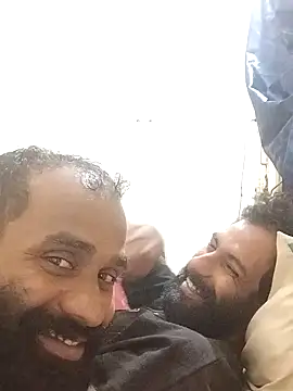 Snapshot of indian2 chatting on December 29, 9:50 am indian2 online show from December 29, 9:50 am