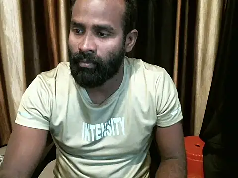 Snapshot of indian2 chatting on November 24, 5:18 am indian2 online show from November 24, 5:18 am