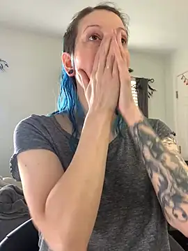 Snapshot of MissCumberdale chatting on January 5, 5:41 pm MissCumberdale online show from January 5, 5:41 pm