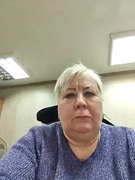 EffectFiona online show from January 30, 2:58 pm