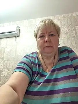 EffectFiona online show from February 10, 11:23 pm