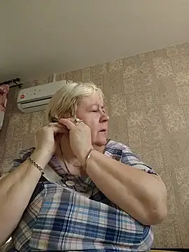 EffectFiona online show from March 2, 4:50 am