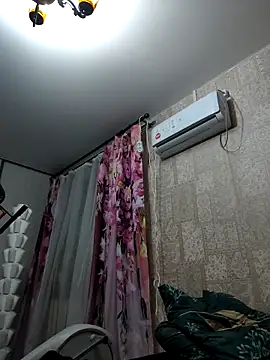 EffectFiona online show from September 30, 10:59 pm