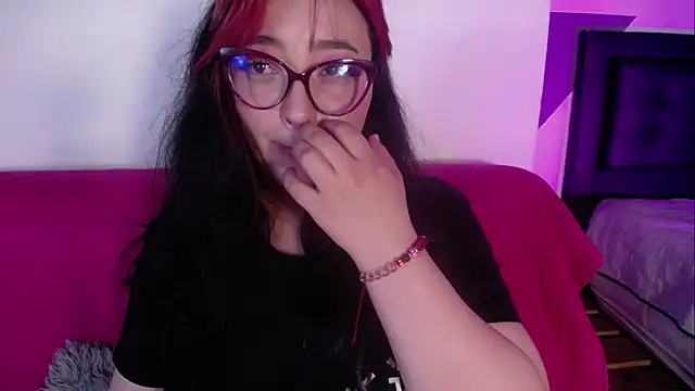 Snapshot of Miss_Loise chatting on January 21, 4:05 pm Miss Loise online show from January 21, 4:05 pm
