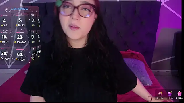 Snapshot of Miss_Loise chatting on February 19, 12:55 pm Miss Loise online show from February 19, 12:55 pm