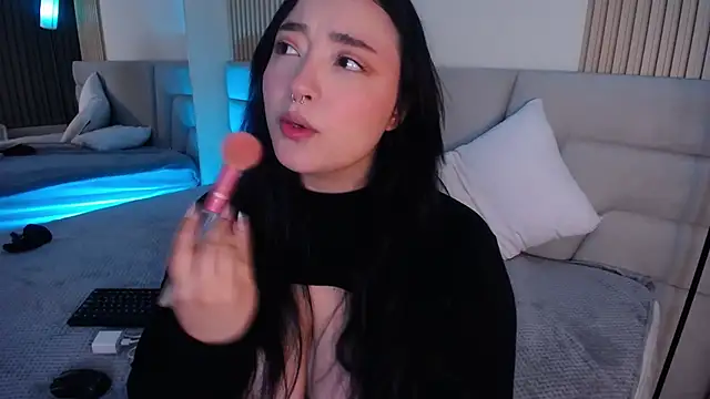 Miss Loise online show from December 5, 3:15 am